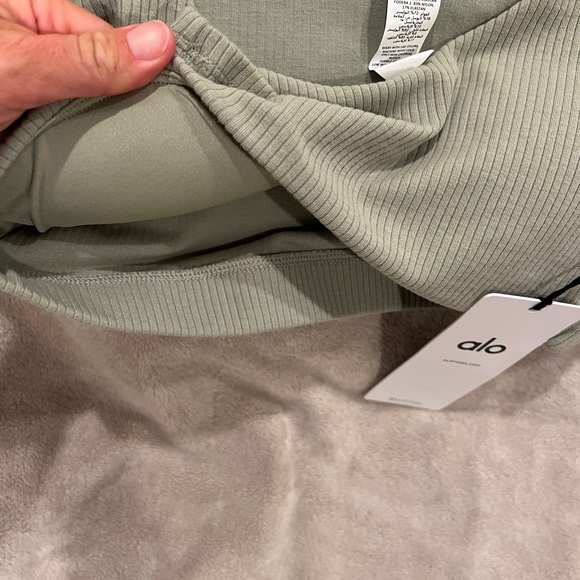 alo yoga ribbed defined long sleeve bra - Picture 5 of 7